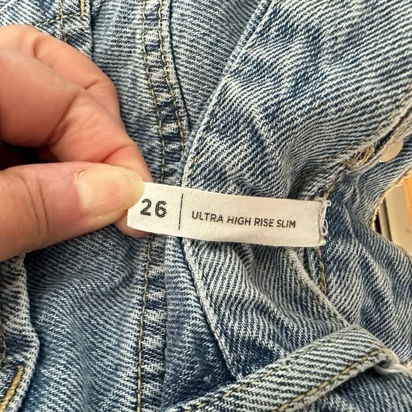 Great Condition PacSun Ultra High Rise Slim Distressed Jean Size 26 - Picture 4 of 4